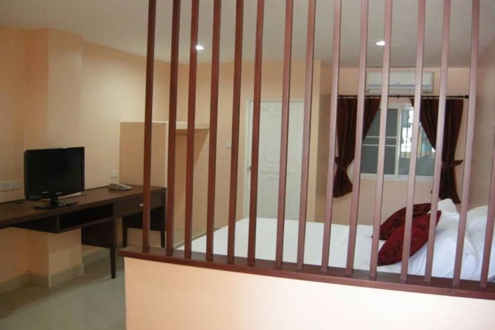 Pearl Residence Serviced Apartment 19/25
