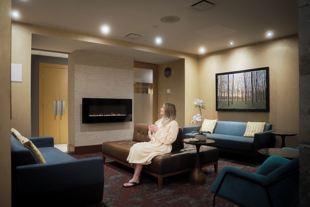 HYATT REGENCY CALGARY 48/68