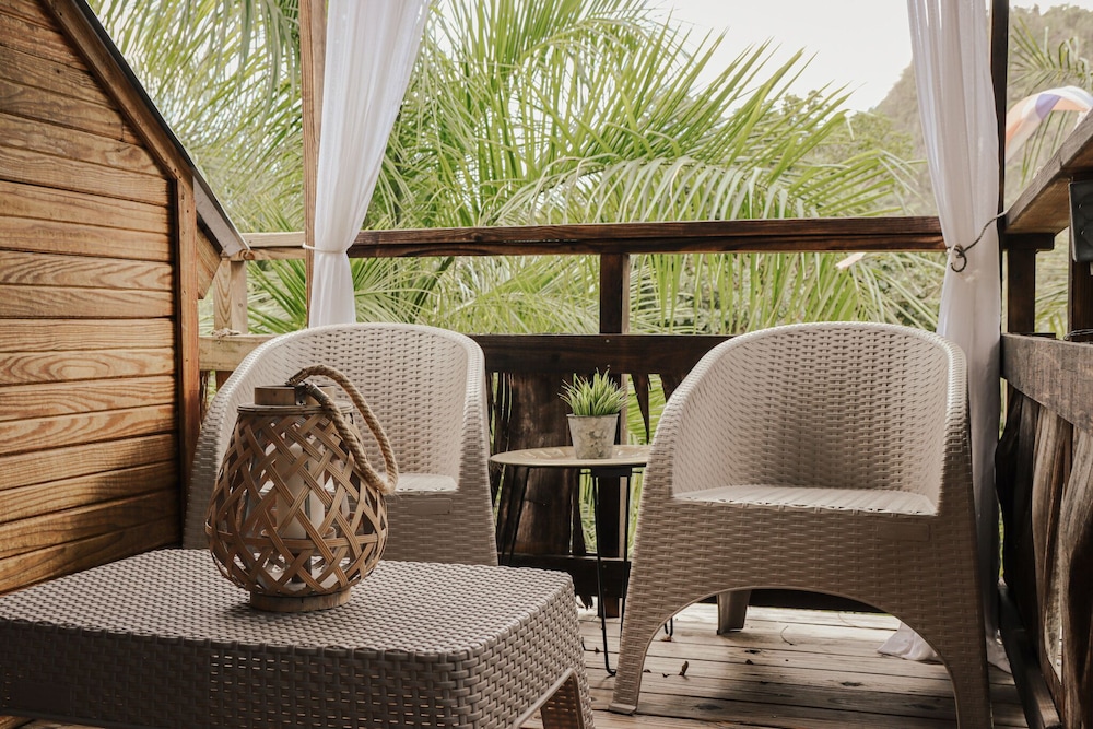 Hacienda Tres Casitas 36/50