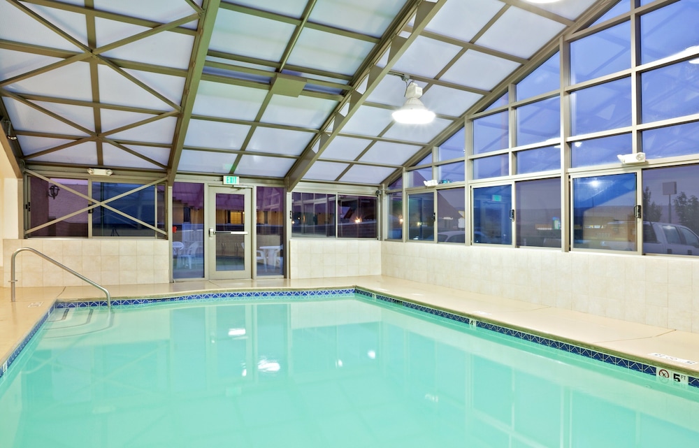 Holiday Inn Express Ellensburg 8/62