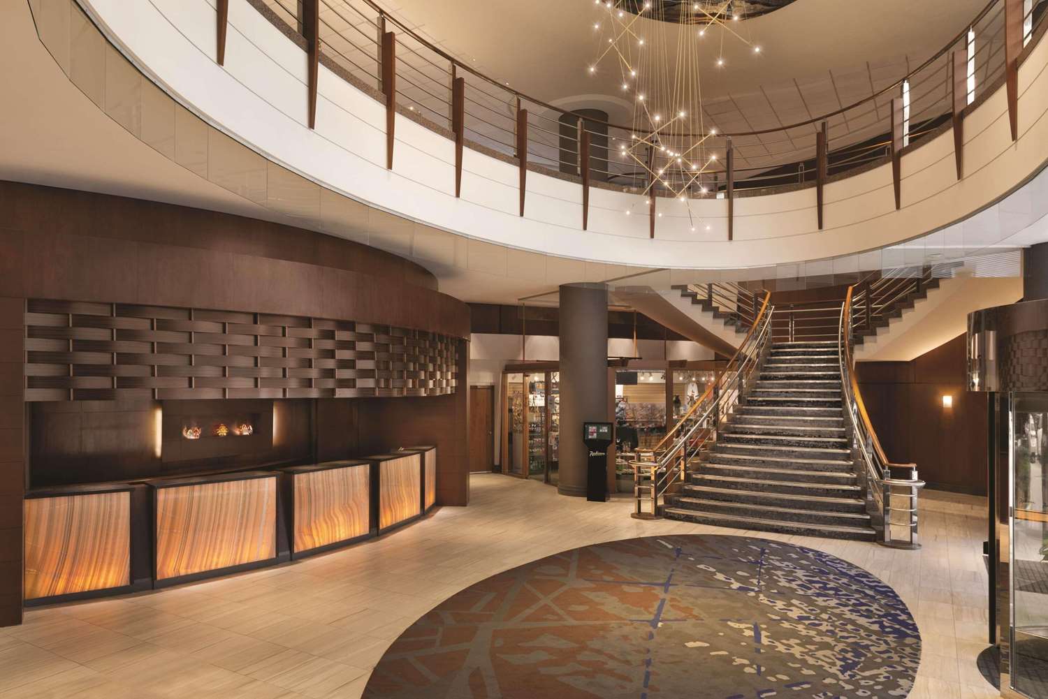 Radisson Hotel Vancouver Airport 10/45