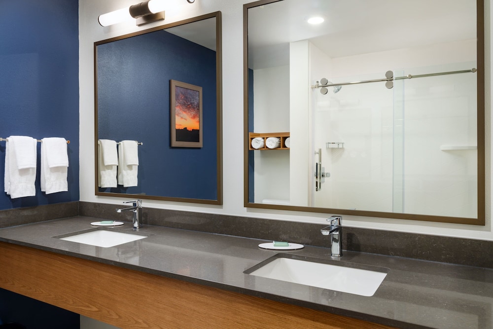 Fairfield Inn & Suites by Marriott Birmingham Bessemer 47/49