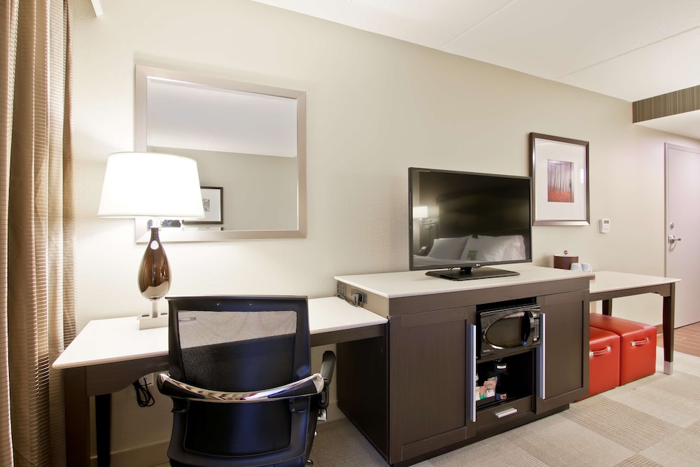 Hampton Inn Suites By Hilton Toronto Markham 36/41