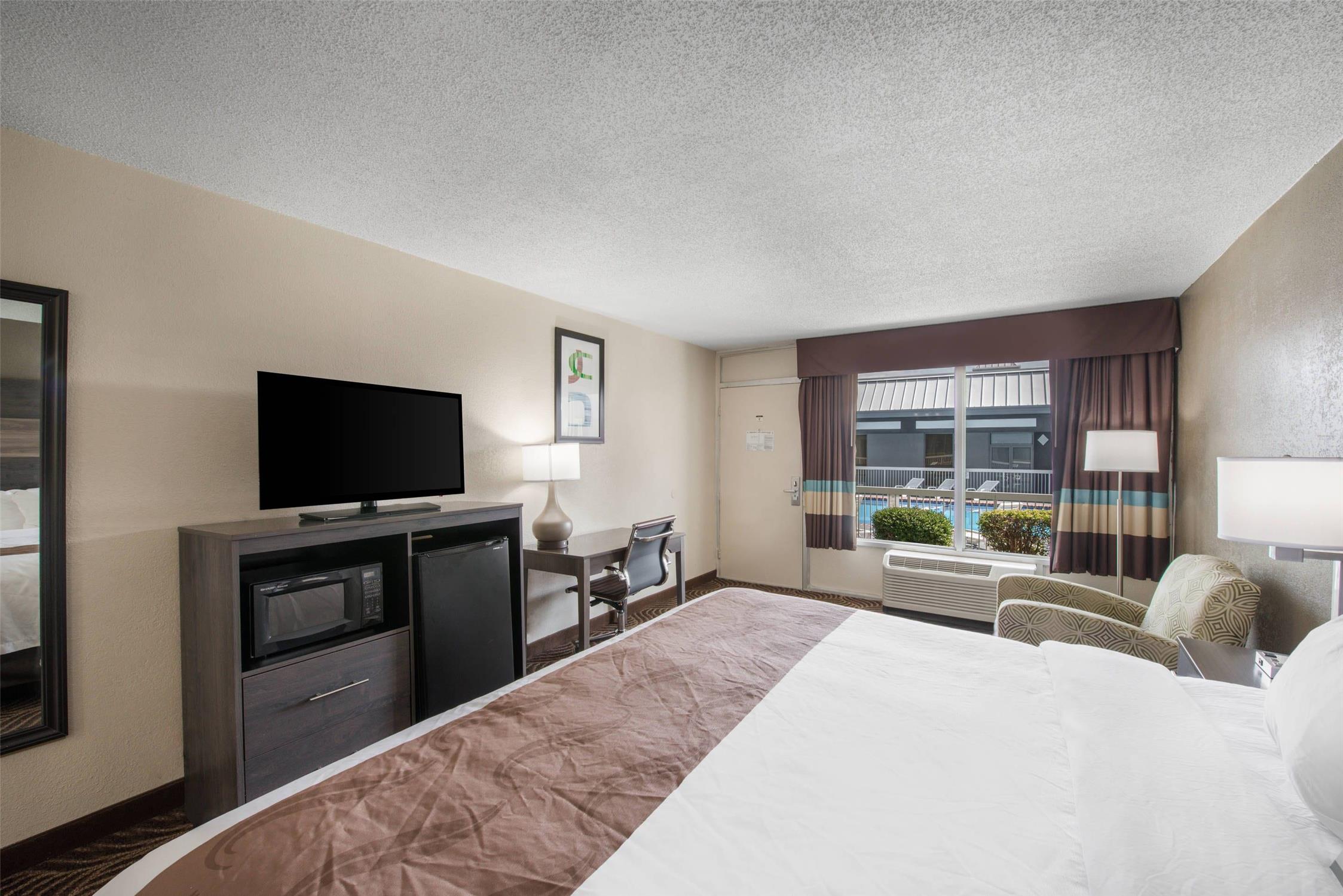 Room, King Bed