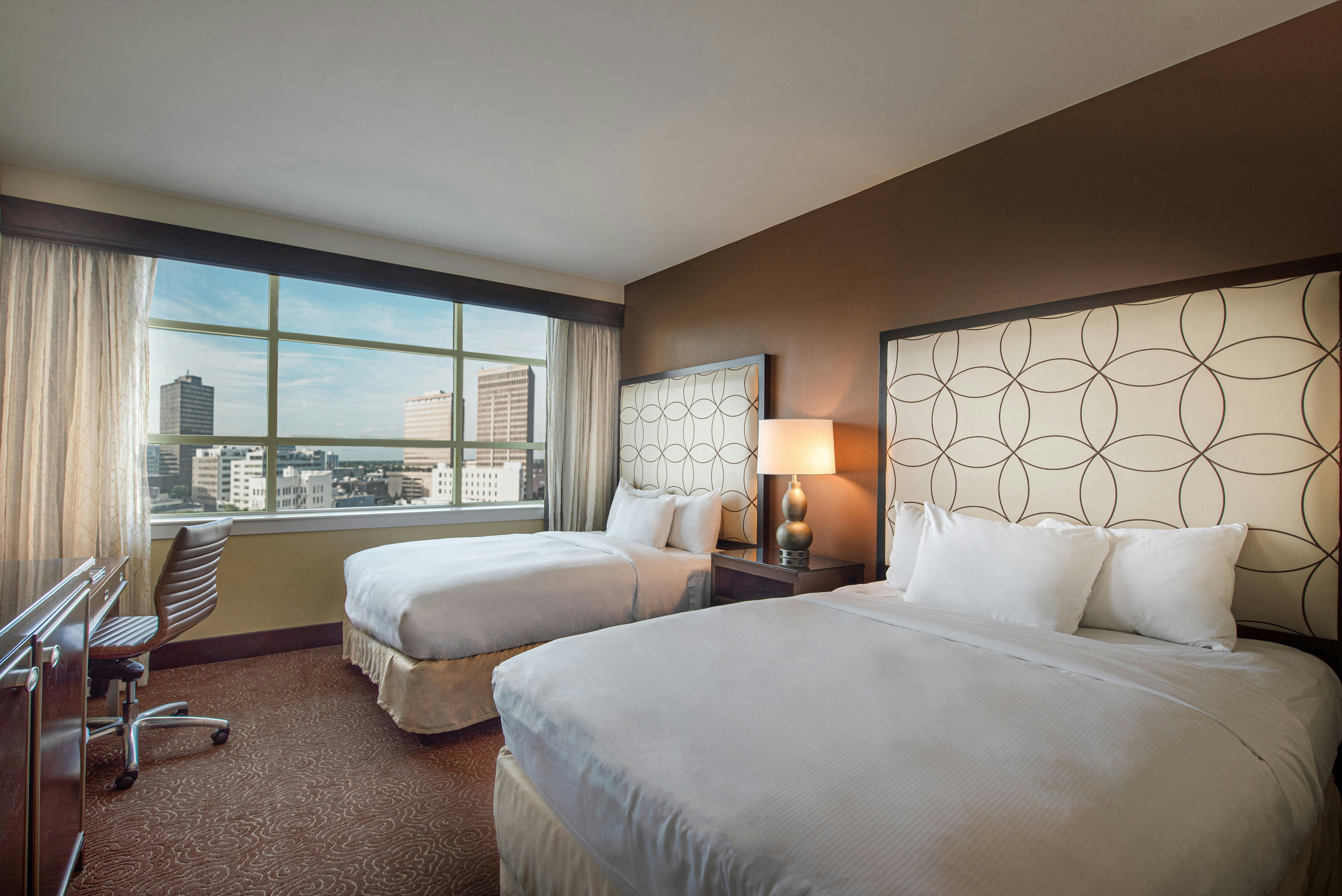 Room, 2 Queen Beds, City View