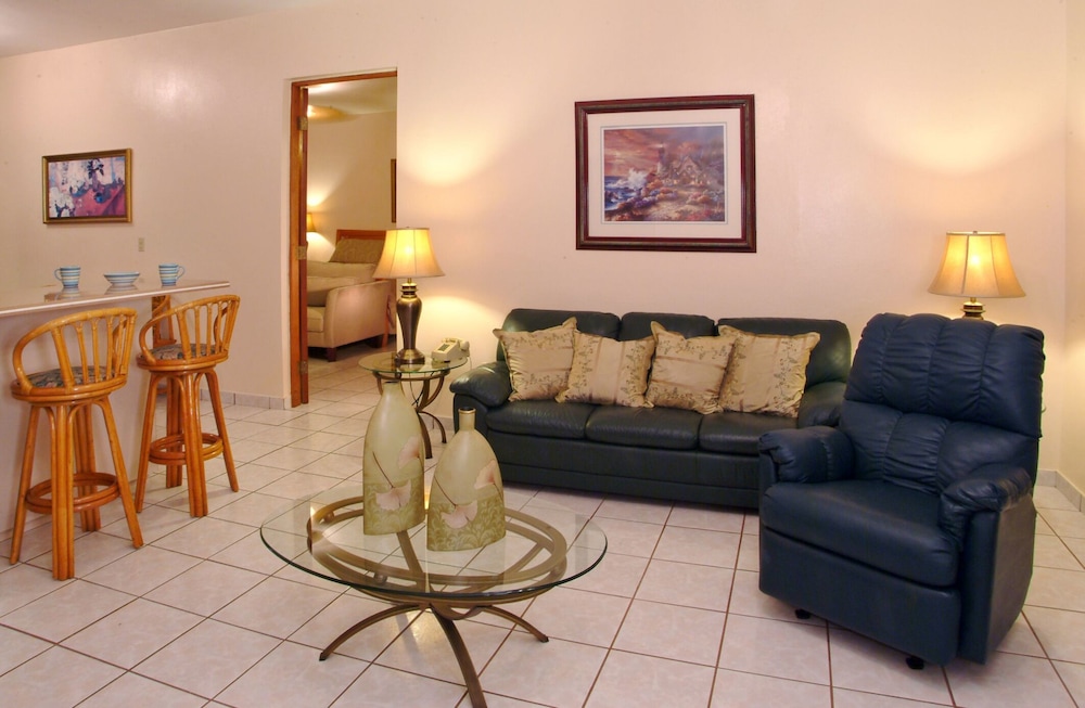 Fajardo Inn 20/50