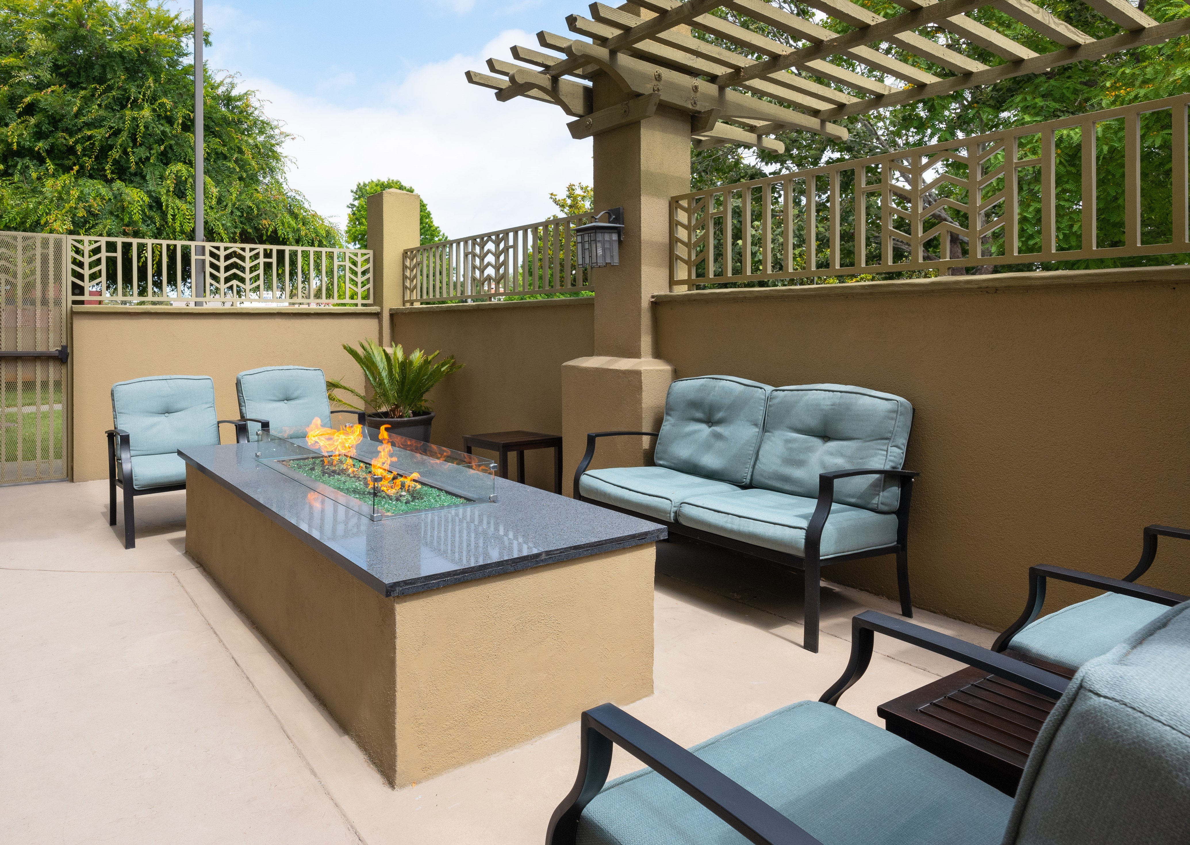 Larkspur Landing Sunnyvale - An All-Suite Hotel 22/48