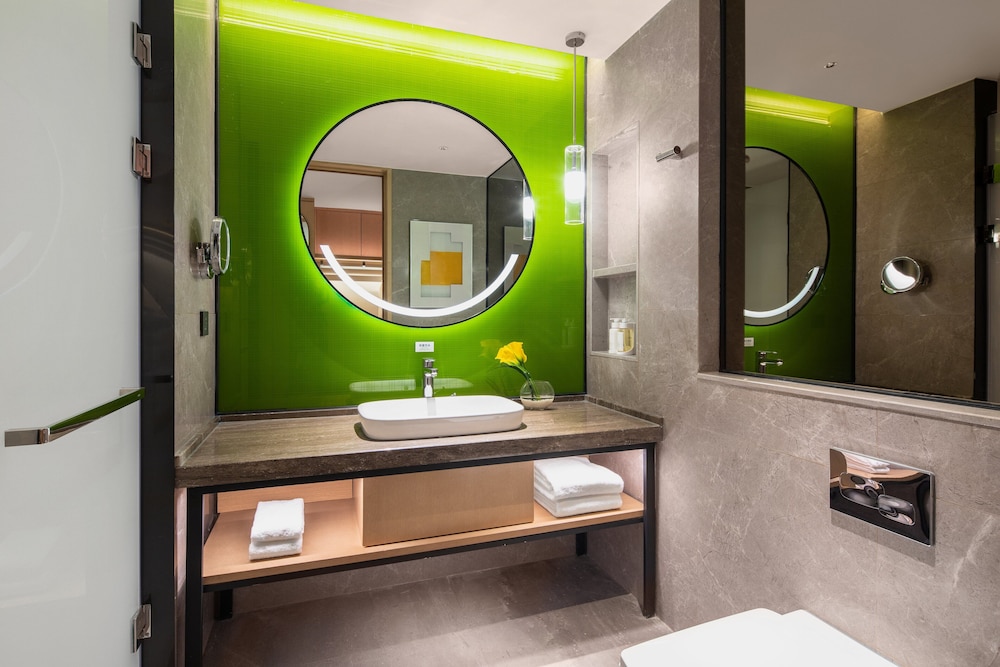 غرفة قياسية بسريرين منفصلين بإطلالة على المدينة، Holiday Inn Zhengzhou High-Tech Zone 6/6