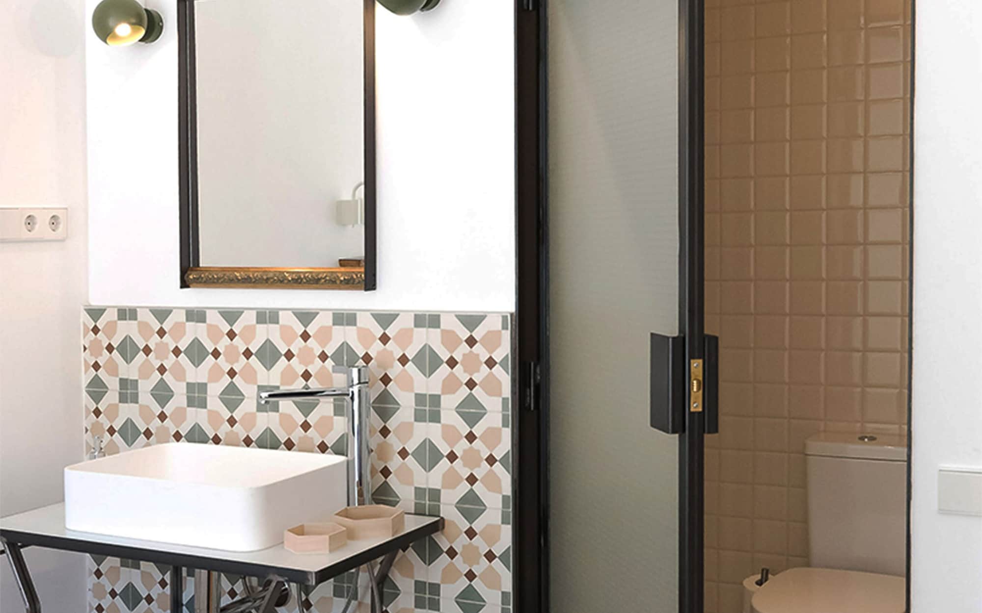 Room, Twin Beds, Street View، Casa Mathilda 4/4