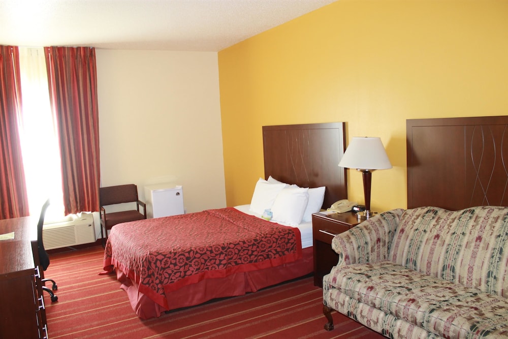 Days Inn by Wyndham Walcott Davenport 2/58