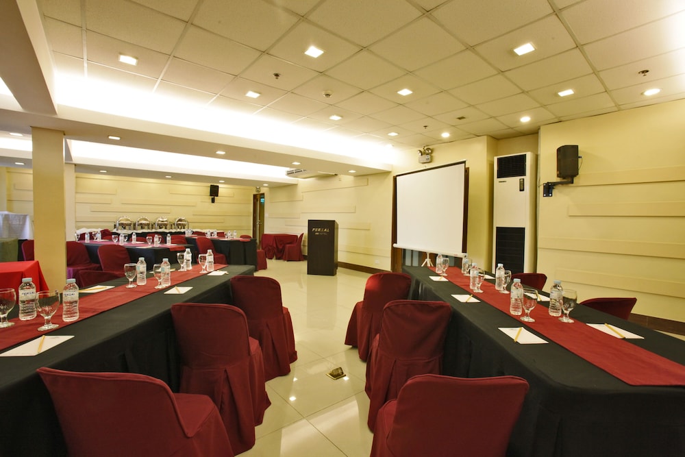 Fersal Hotel Kalayaan 56/63