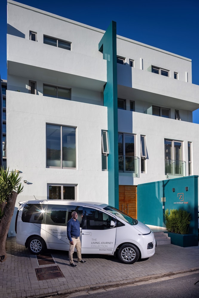 Zest Boutique Hotel 35/49