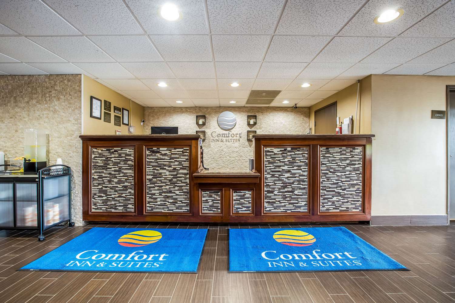 Comfort Inn & Suites Fairborn Near Wright Patterson AFB 3/15