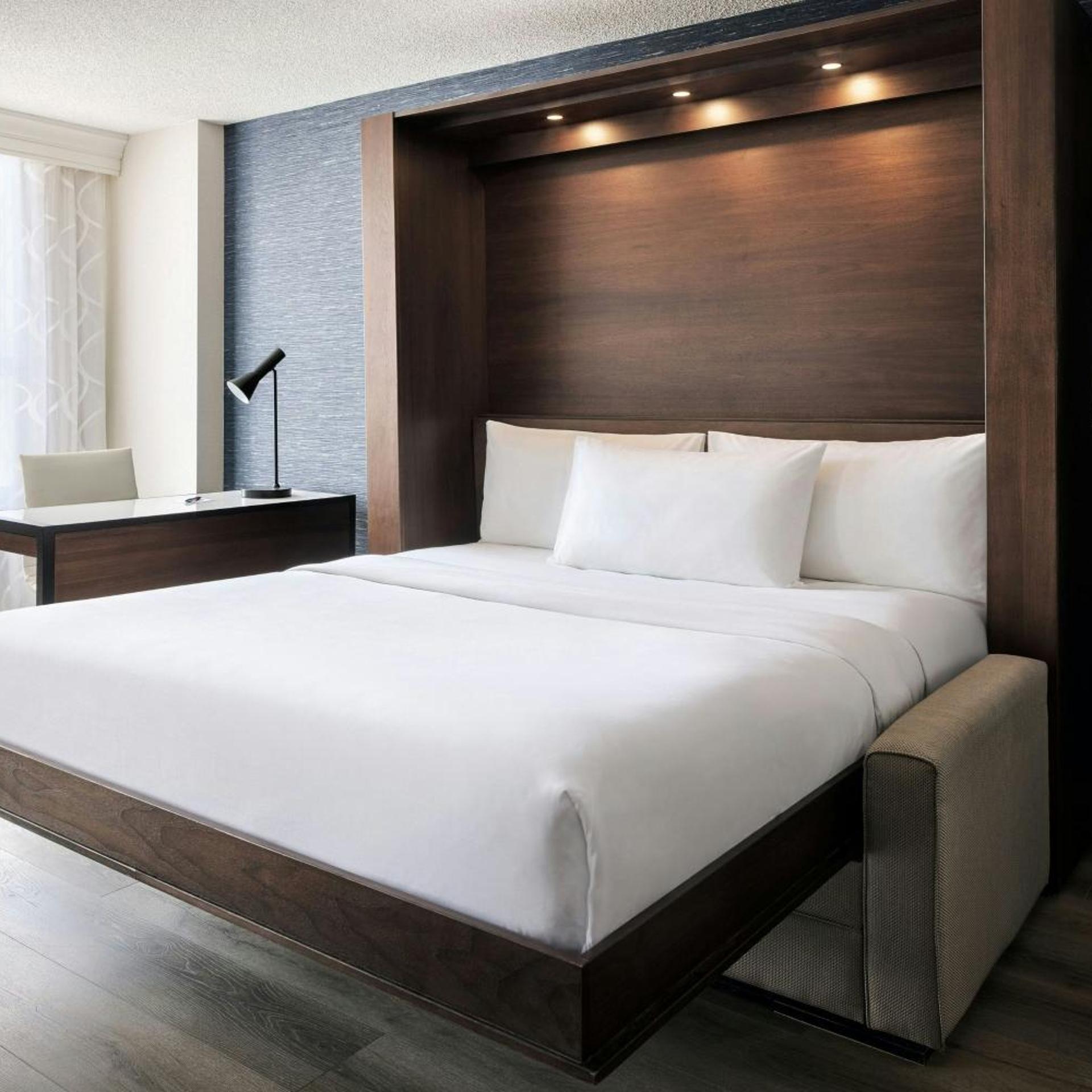 1 Bedroom, Suite, 2 King Beds, King Murphy Bed