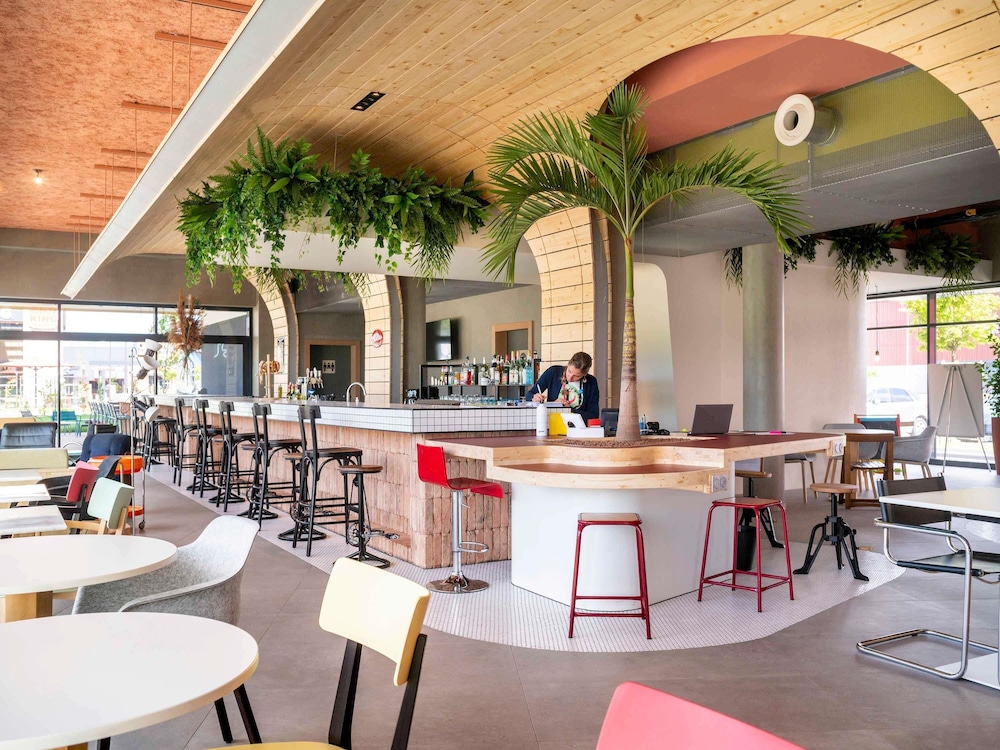 greet hotel Cernay Mulhouse 24/50