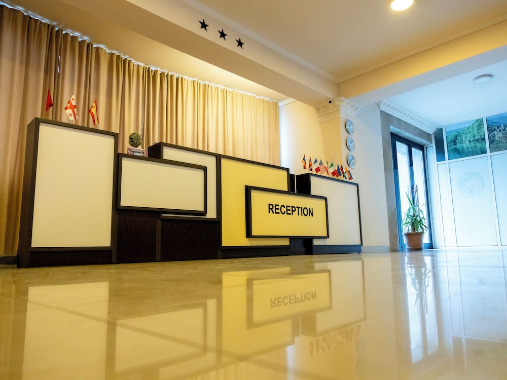 Comfort Hotel 8/50