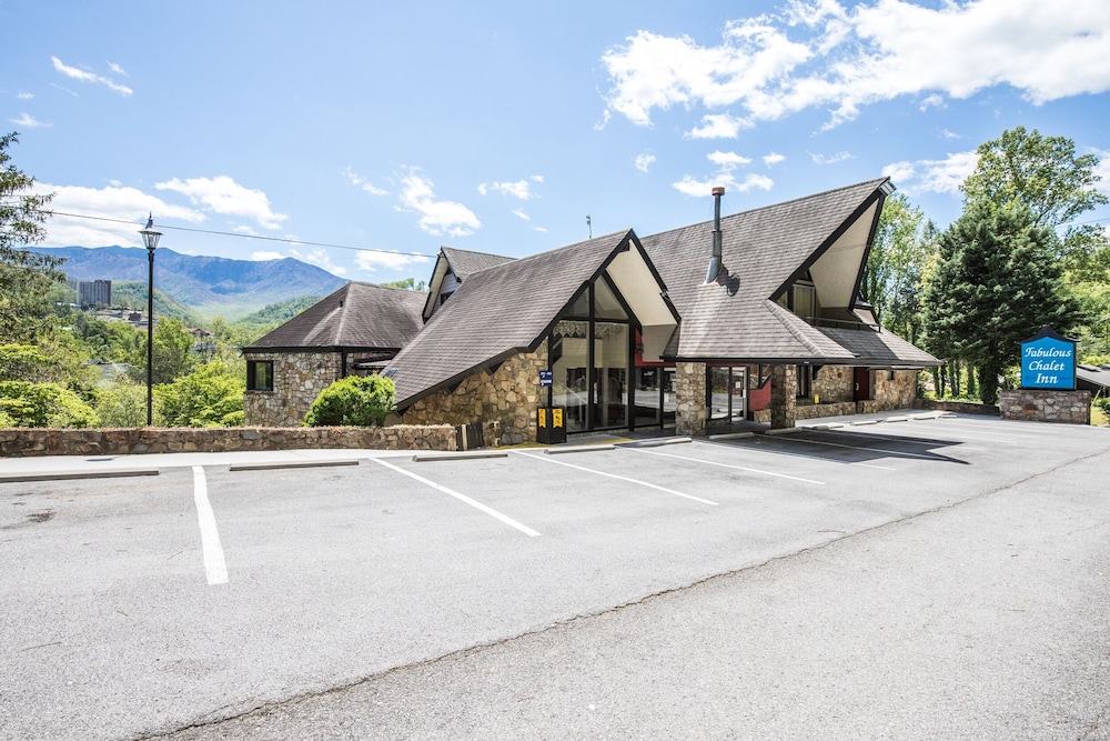 Chalet Inn 51/62