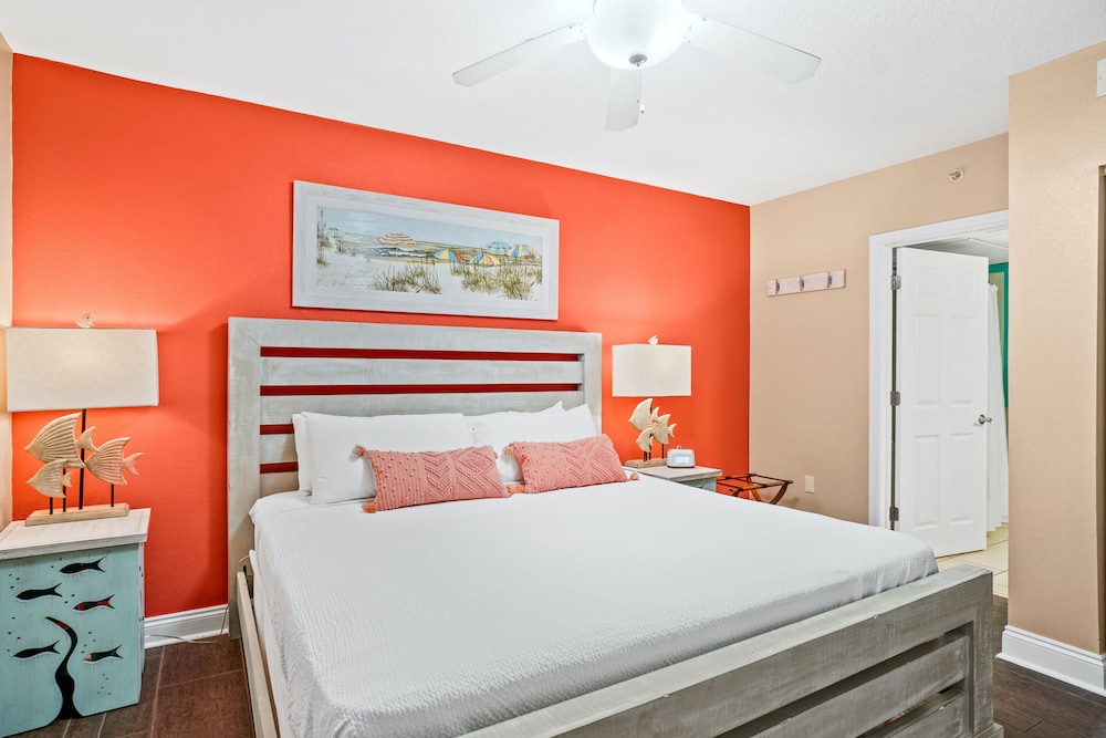 236 Emerald Beach Resort 38/80