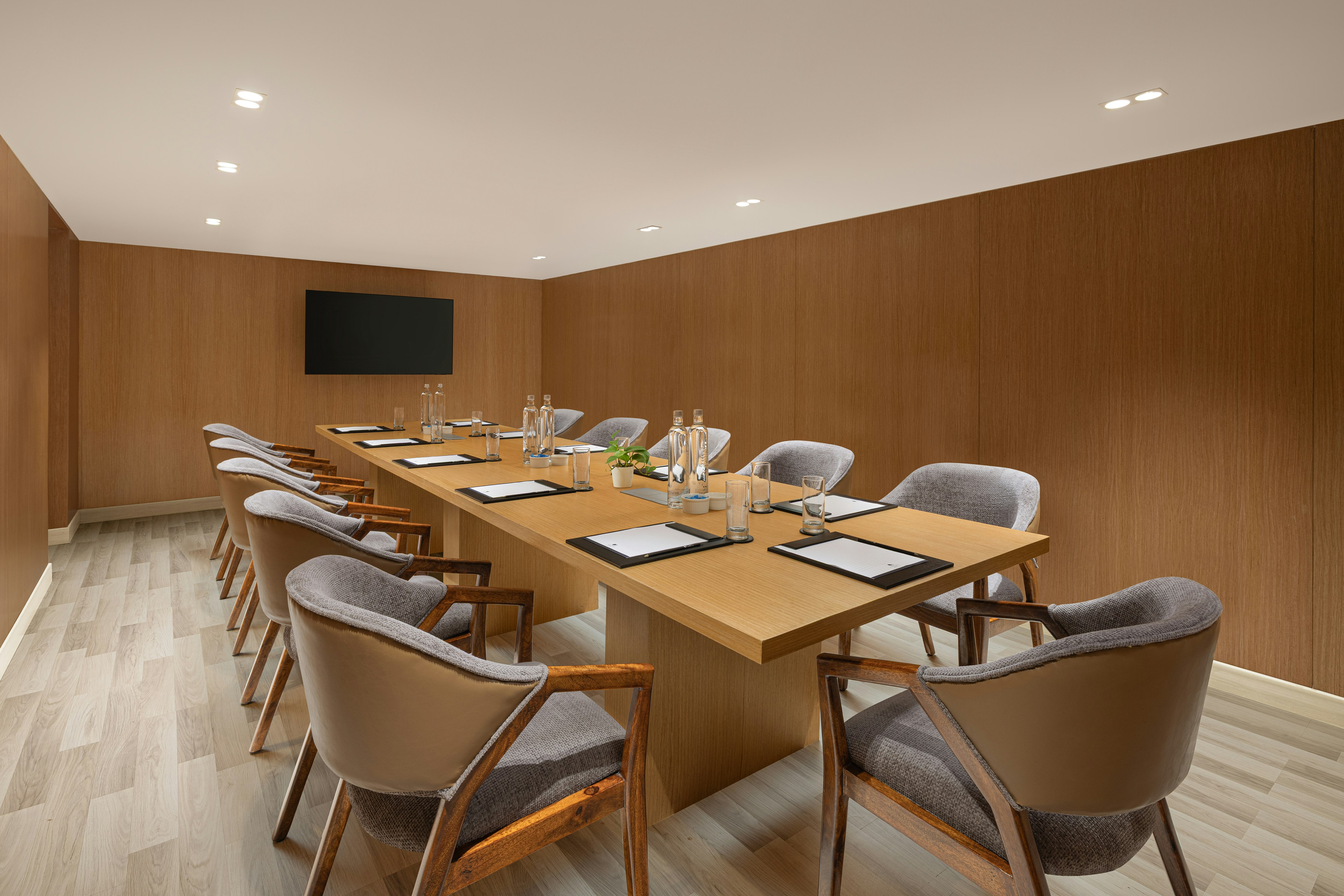 Doubletree by Hilton Bengaluru Airport 37/50