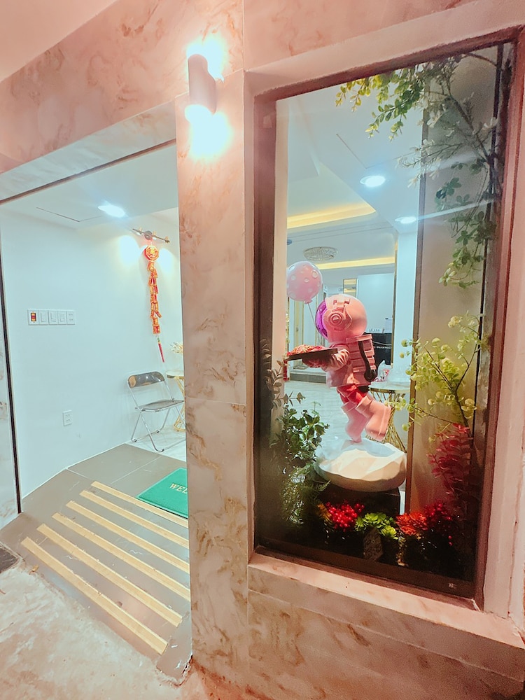 Le Vu Hotel 24/46