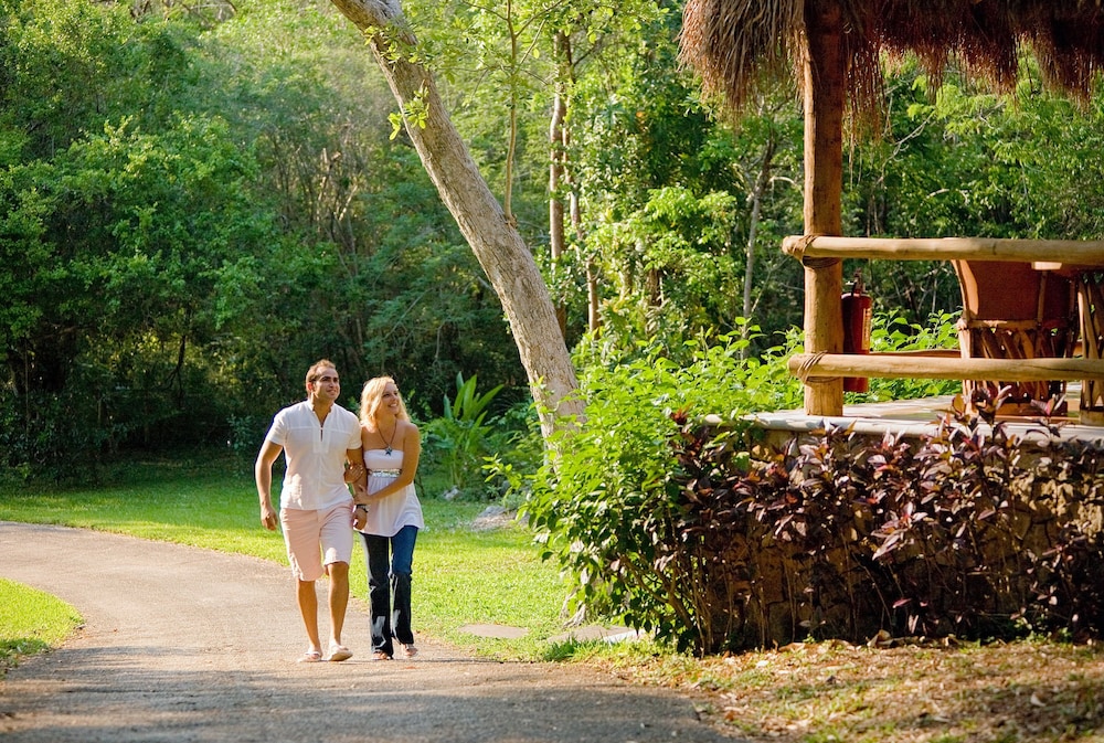 The lodge At Chichen Itza 47/50