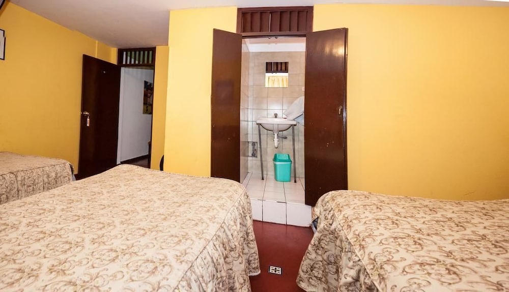Hostal Iquique 10/23