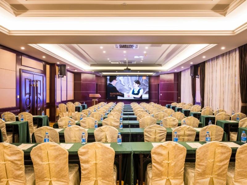 Vienna International Hotel (Hangzhou Xiasha University Town) 38/43