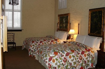 Ansonborough Inn 27/72