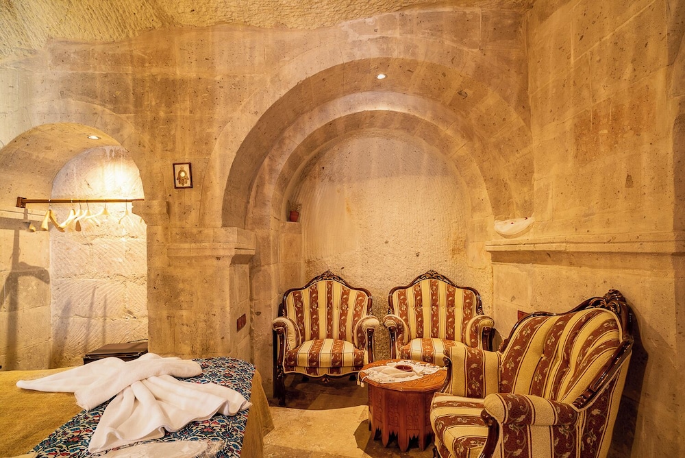 Cappadocia Inans Cave 25/50
