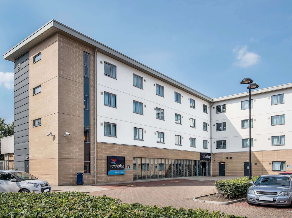 Travelodge Edinburgh Airport 20/24
