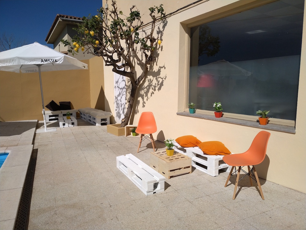 HOSTAL L´ESPLAI 10/13