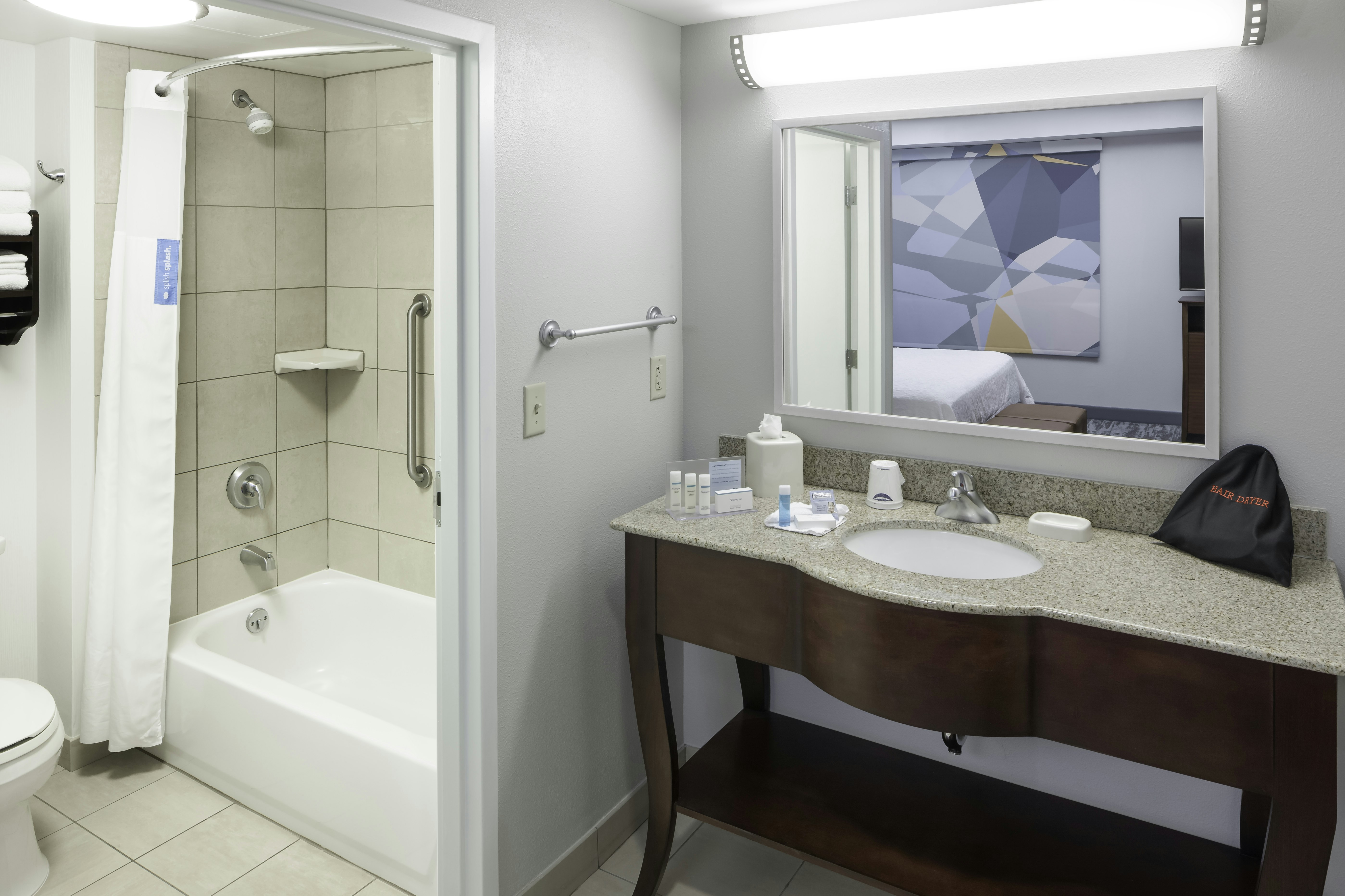 1 BEDROOM, SUITE, 2 KING BEDS