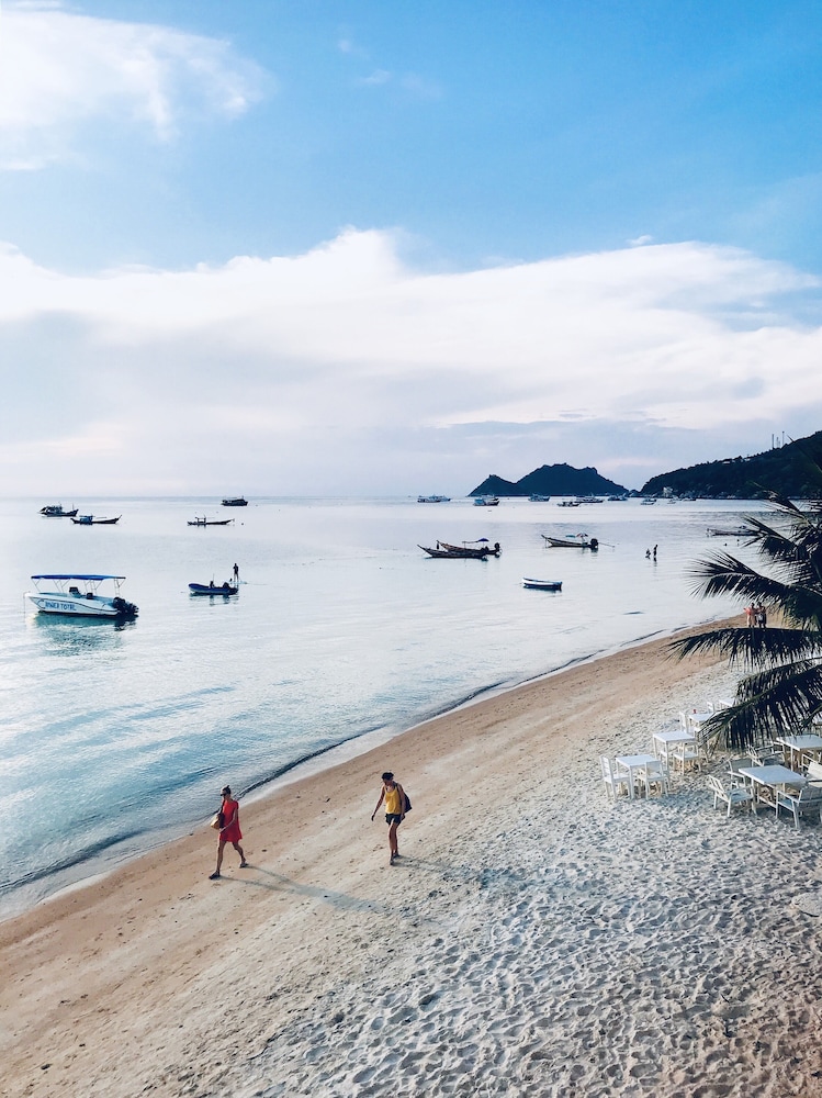 Blue Tao Beach Hotel 36/59