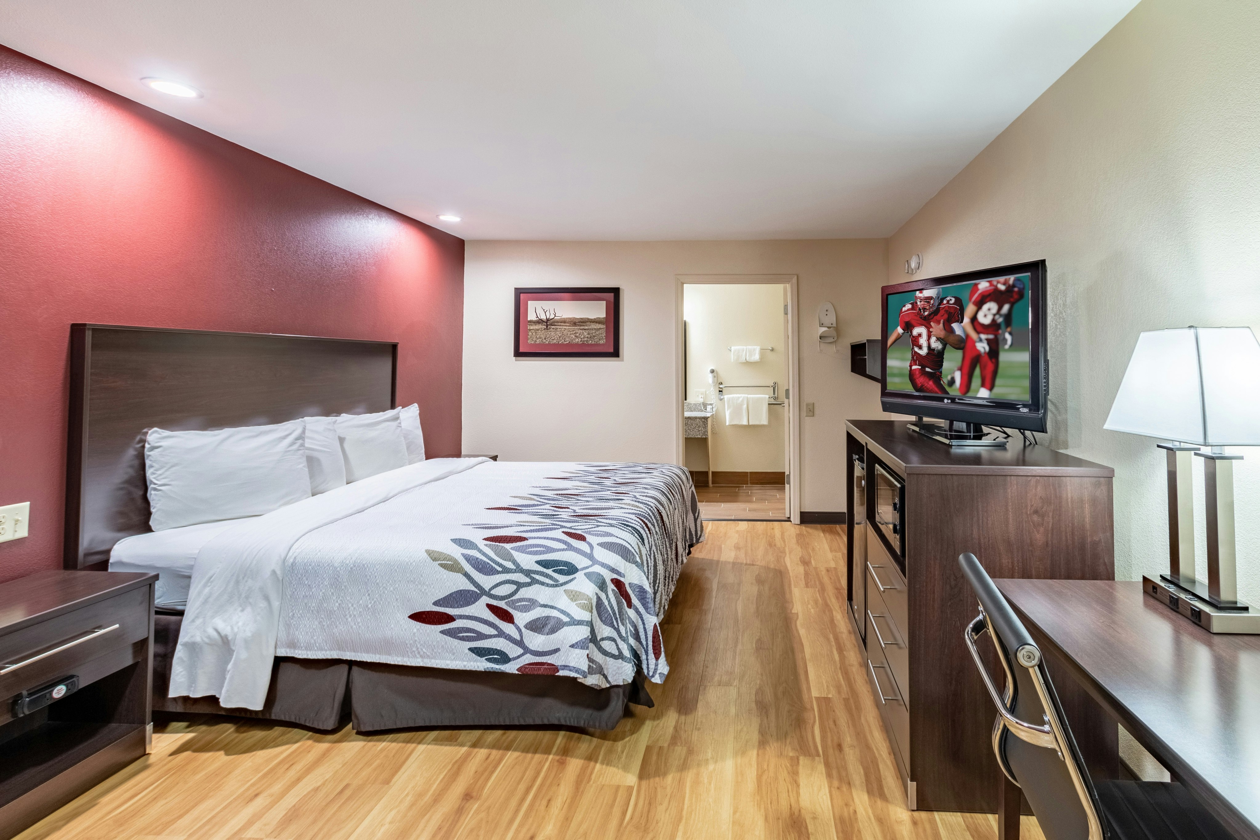 غرفة سوبيريور بسرير كينج لذوي الإعاقة، Americas Best Value Inn Buffalo Tx 2/3