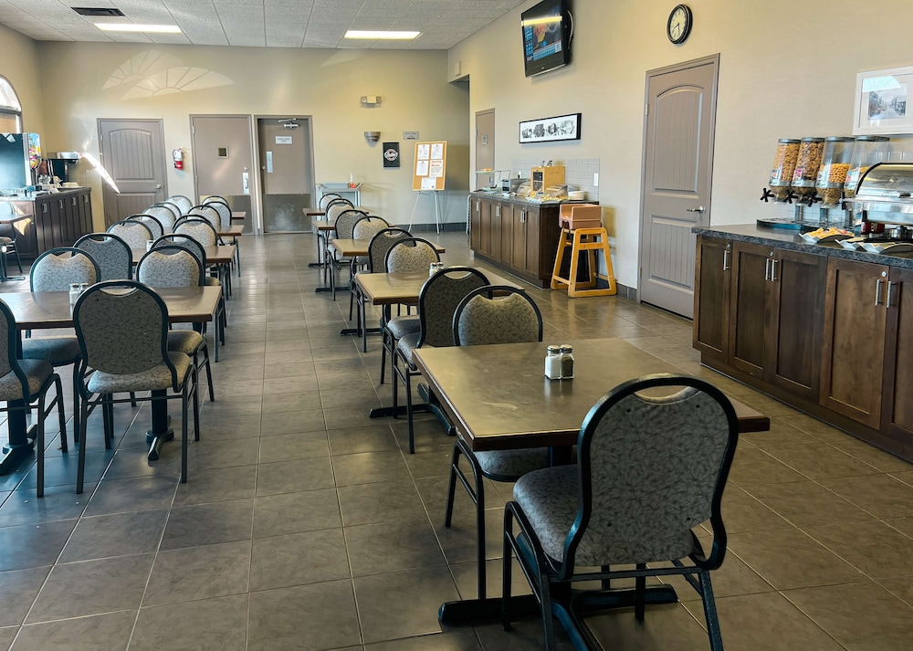 Coast Swift Current Hotel 54/65