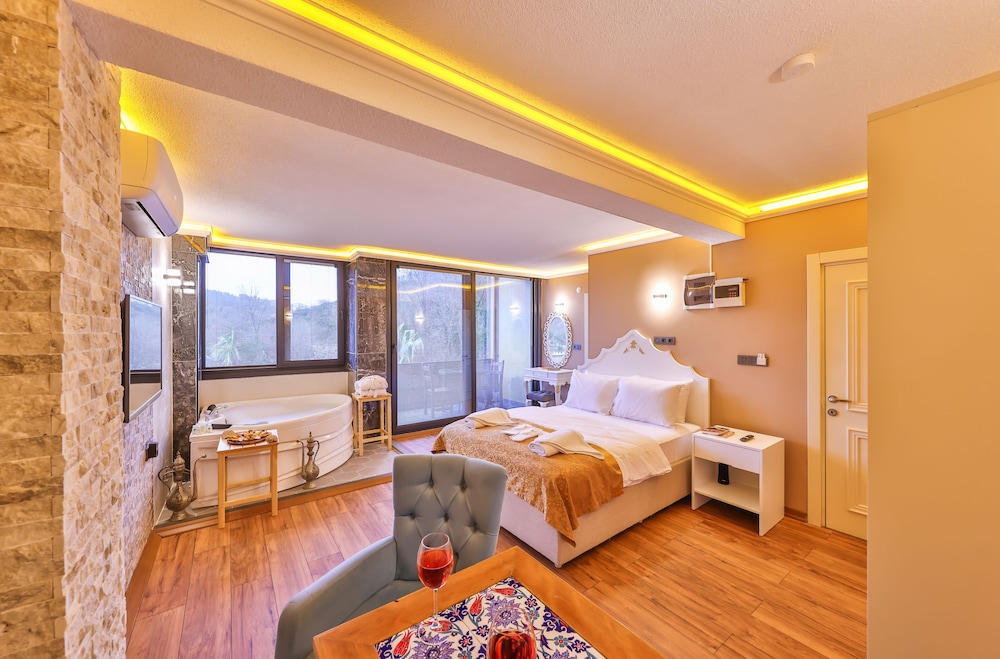Agva Pieria Luxury Hotel 8/47