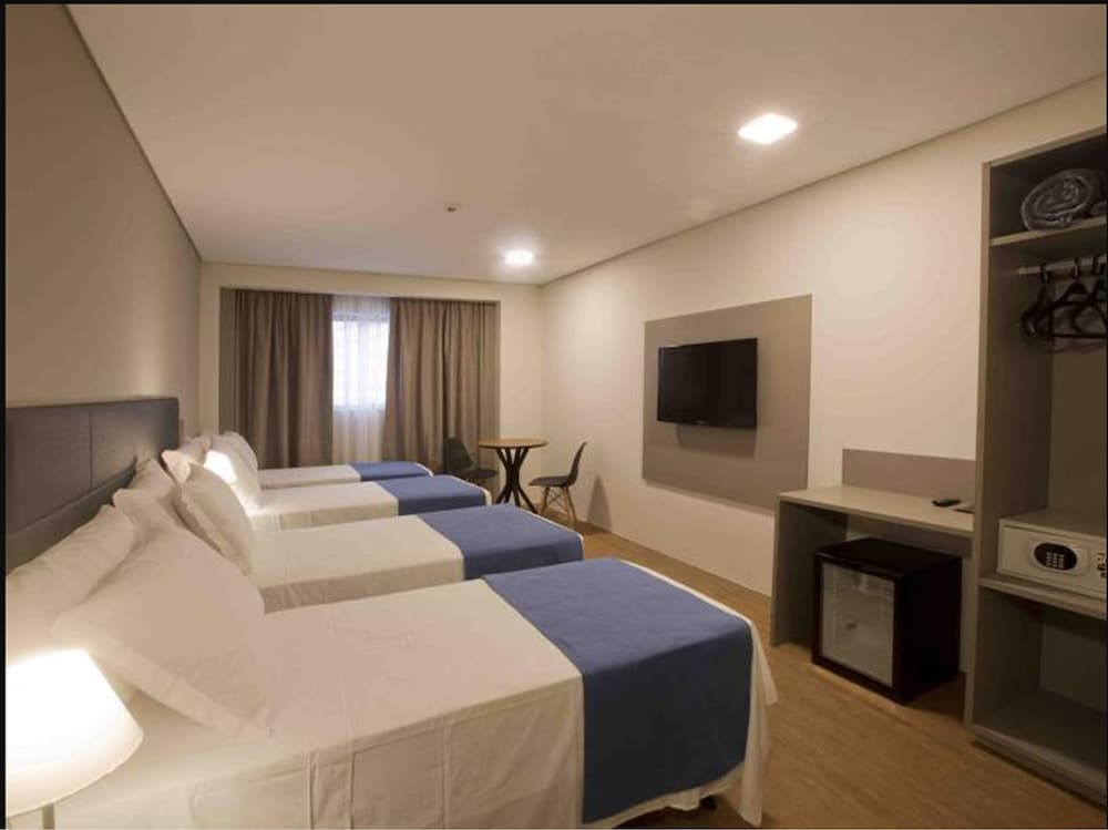 1 BEDROOM, PREMIUM
