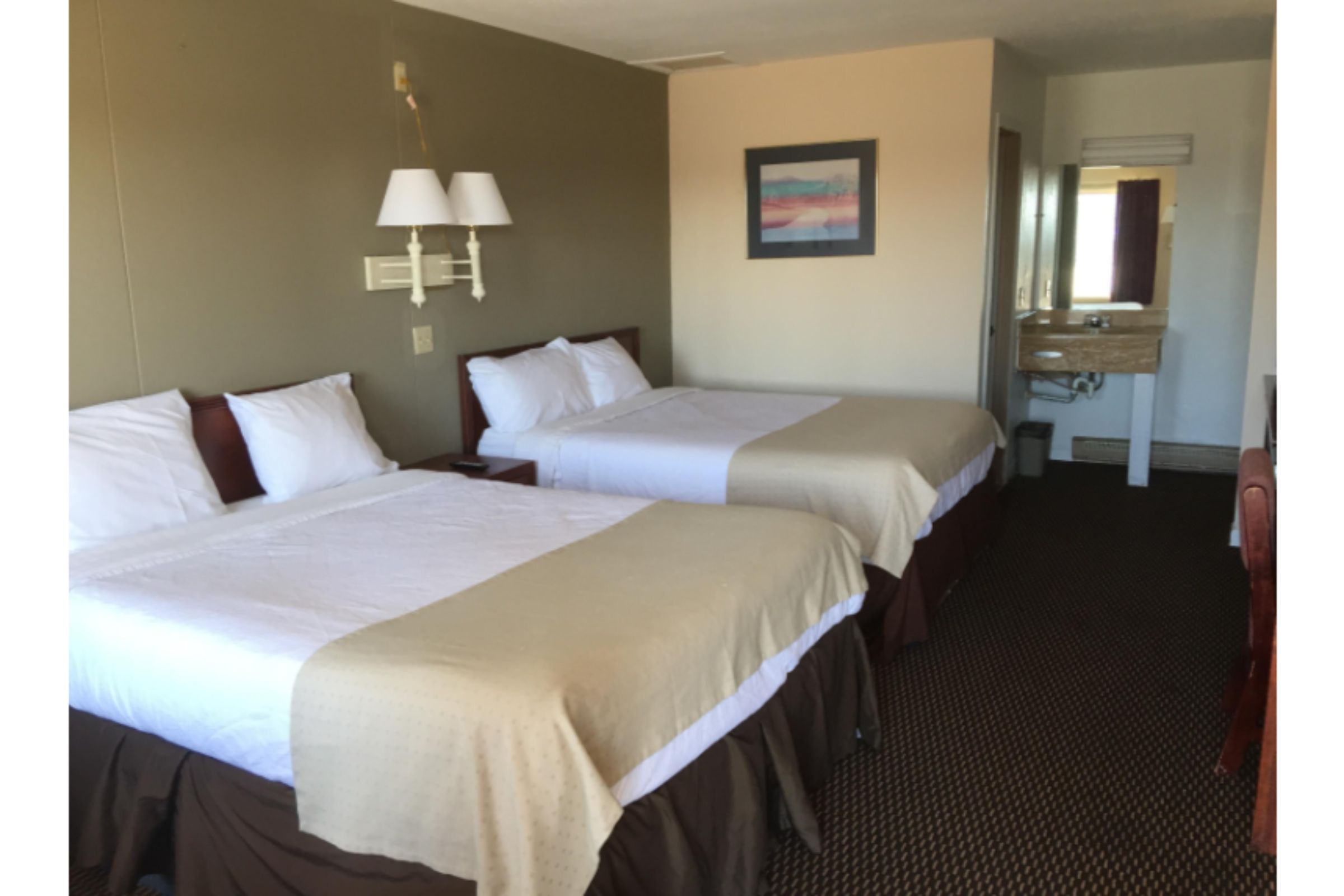 Americas Best Value Inn Elm Creek 4/10
