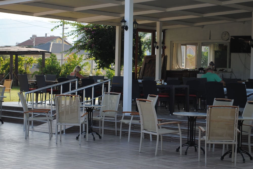 Tugay Hotel 48/67