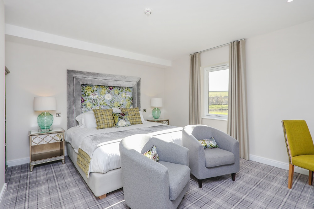 Peak Edge Hotel 18/65