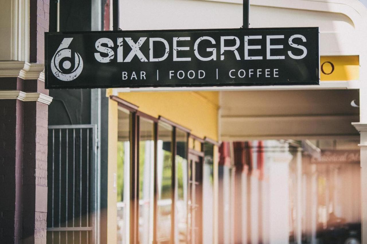 Six Degrees Boutique Hotel 3/67