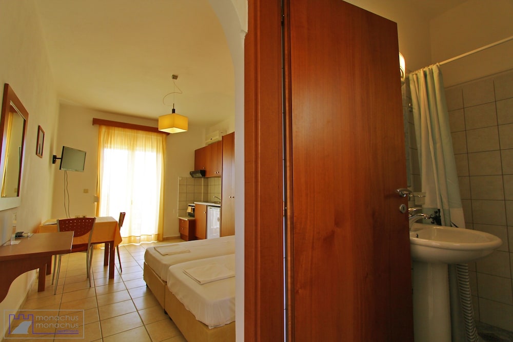 Monachus Monachus Apartments 14/58