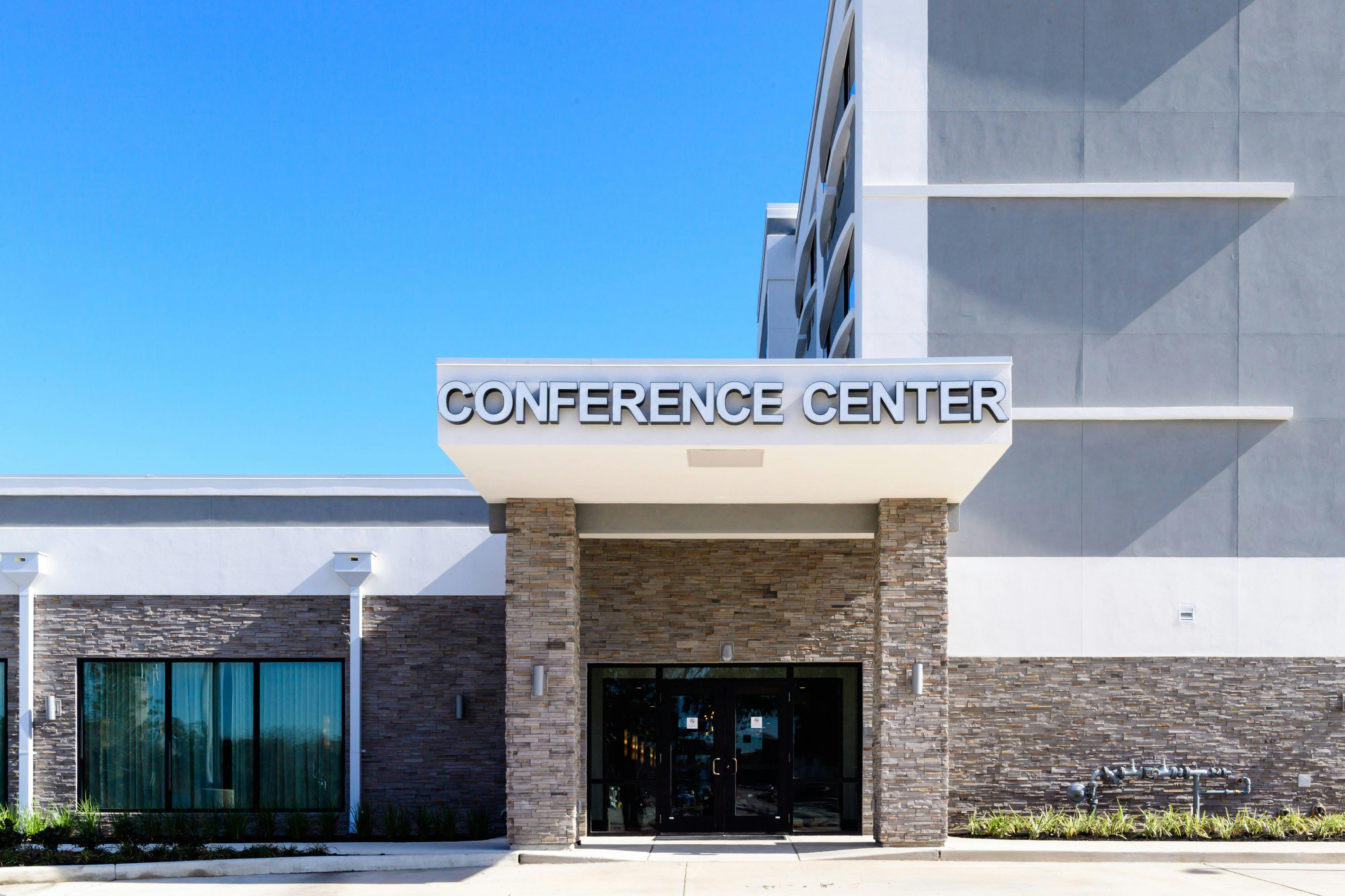 Courtyard By Marriott Lake Jackson 4/58