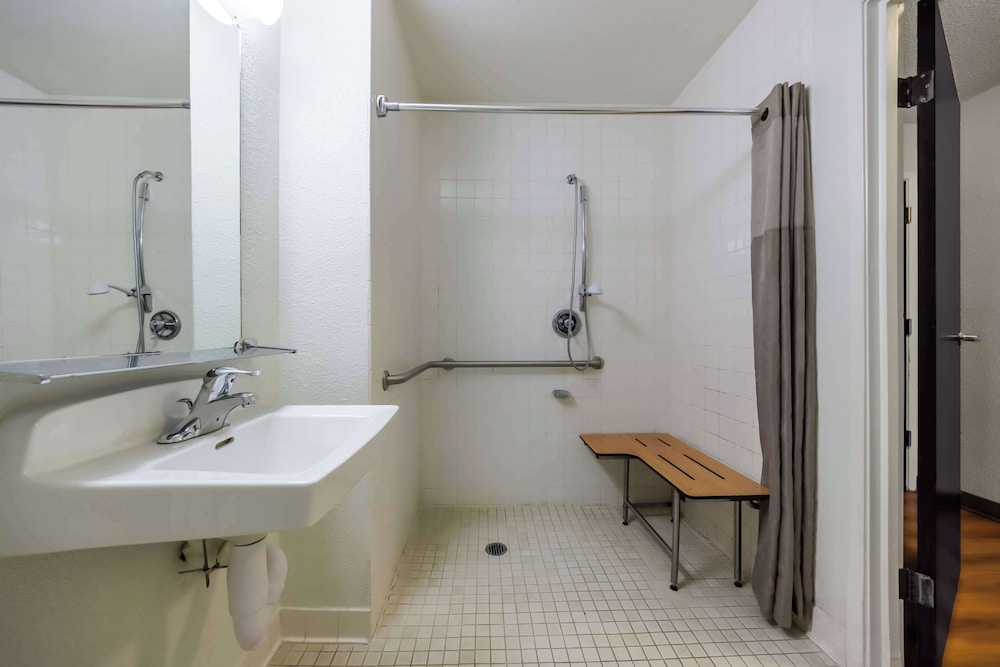 Motel6 Seattle, WA - Sea-Tac Airport South 43/49