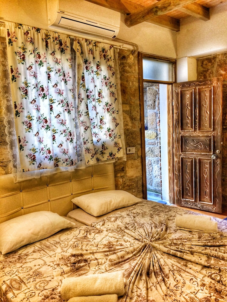 Parmis Boutique House 22/50