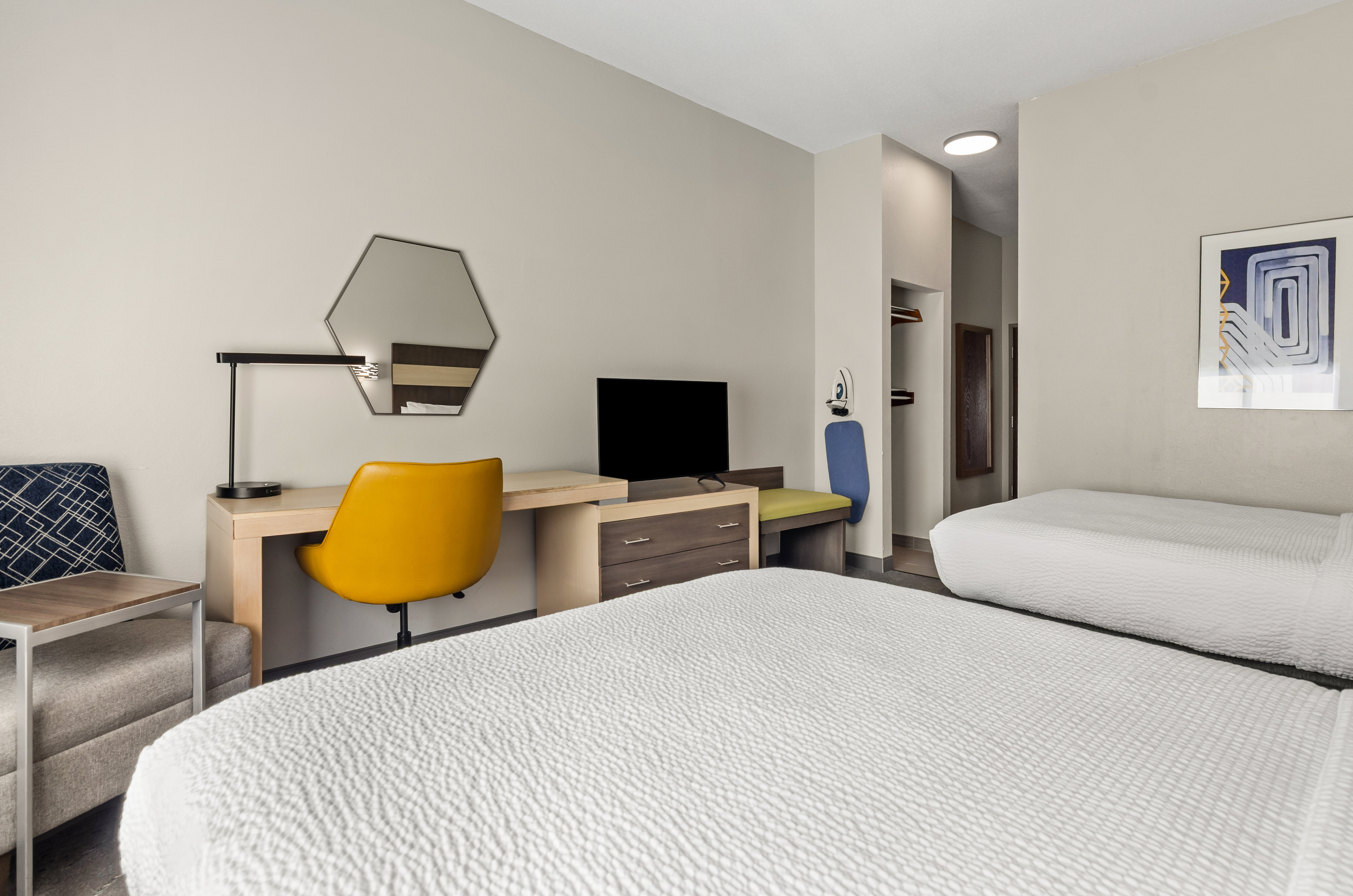 غرفة بسريرين لذوي الإعاقة، Holiday Inn Express Princeton I-77 3/9