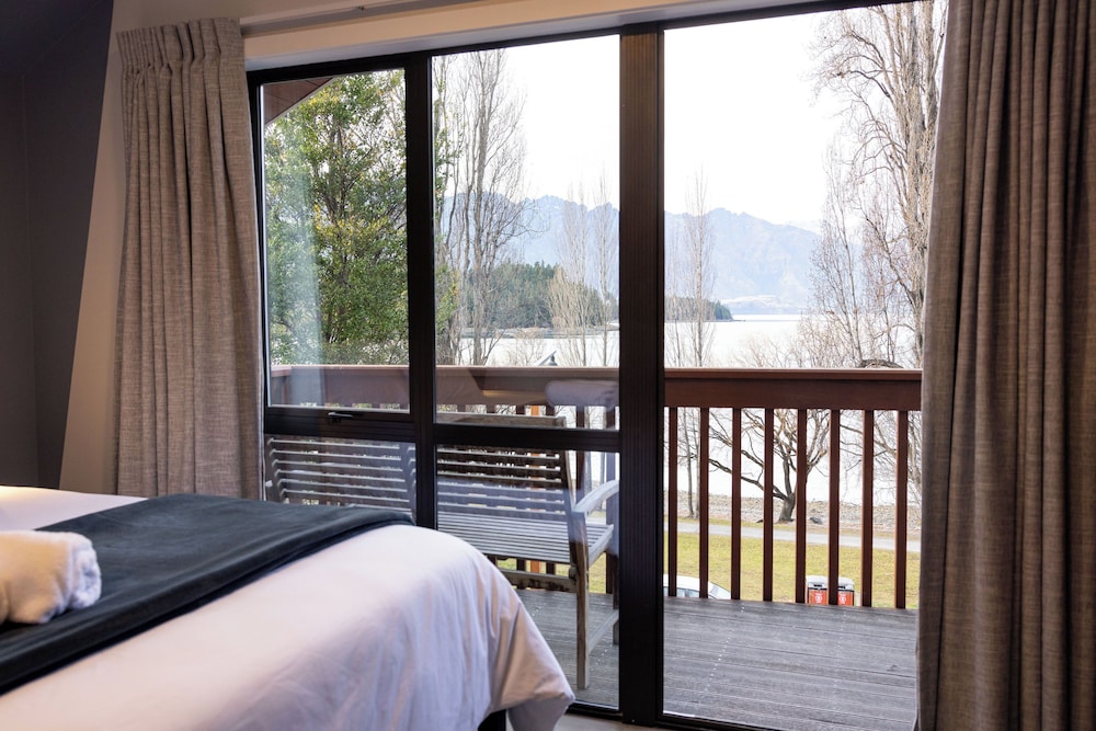 Haka House Queenstown Lakefront 8/50