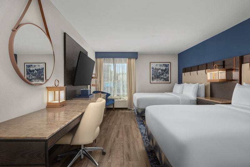 Hotel Westport Kansas City, Tapestry Collection by Hilton 6/19
