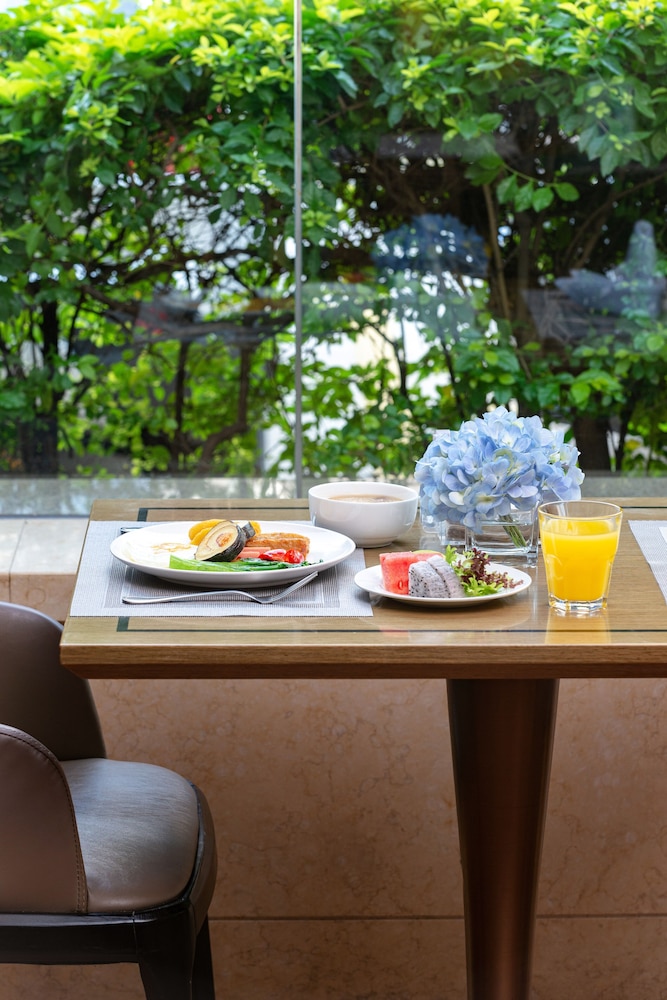 Binbei Yiho Hotel 25/36