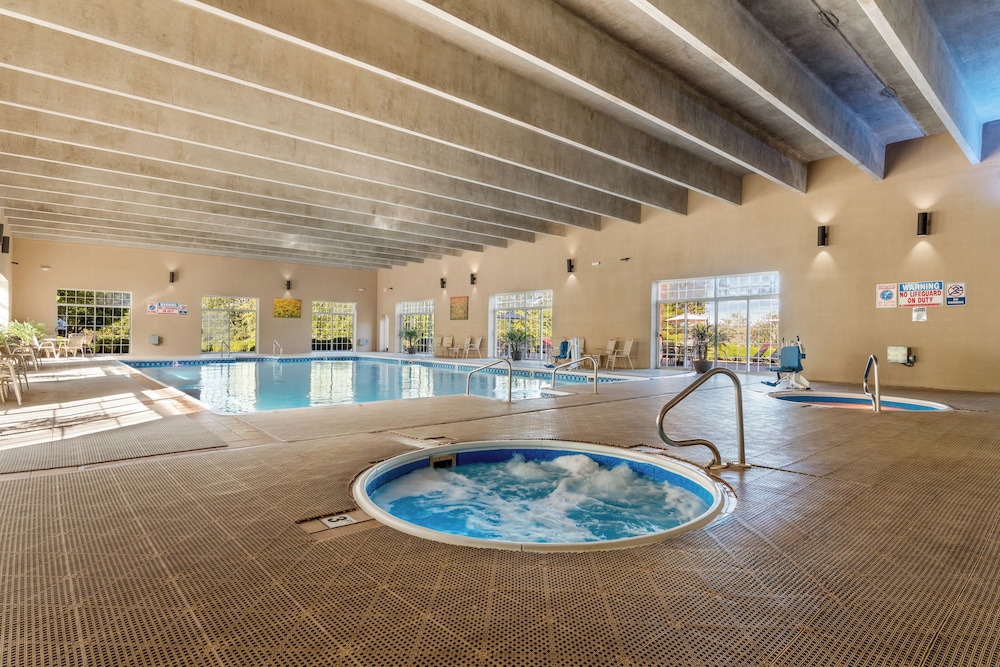Capital Resorts Grand Crowne Resorts 21/50